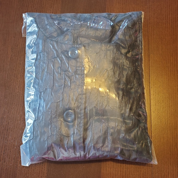 🍂🍁 Lane Bryant light weight crinkle jacket. Perfect for fall. It has pockets🎃 - Picture 9 of 12